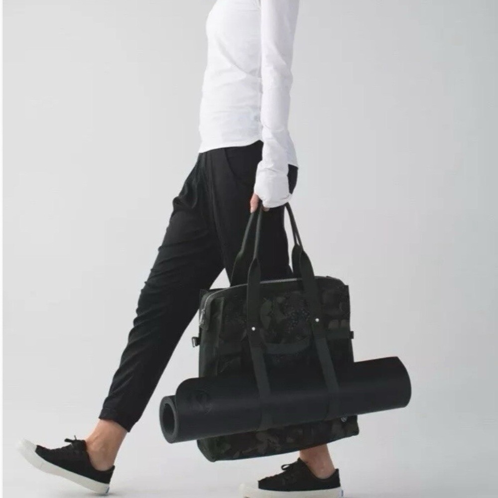 Lululemon Athletica Follow Your Bliss Bag